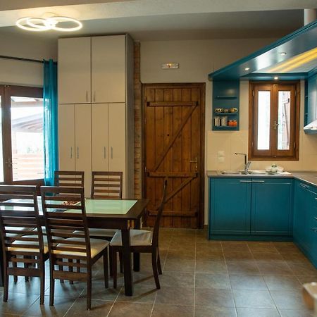 Symmetron Suites Каламос Екстер'єр фото