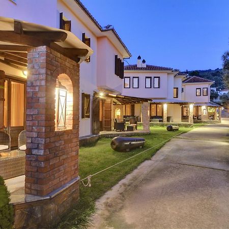 Symmetron Suites Каламос Екстер'єр фото